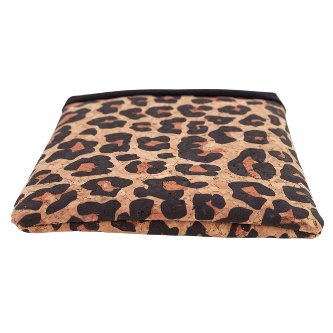 Leckerli Einstecktasche aus Korkleder (vegan) Leopardenmuster