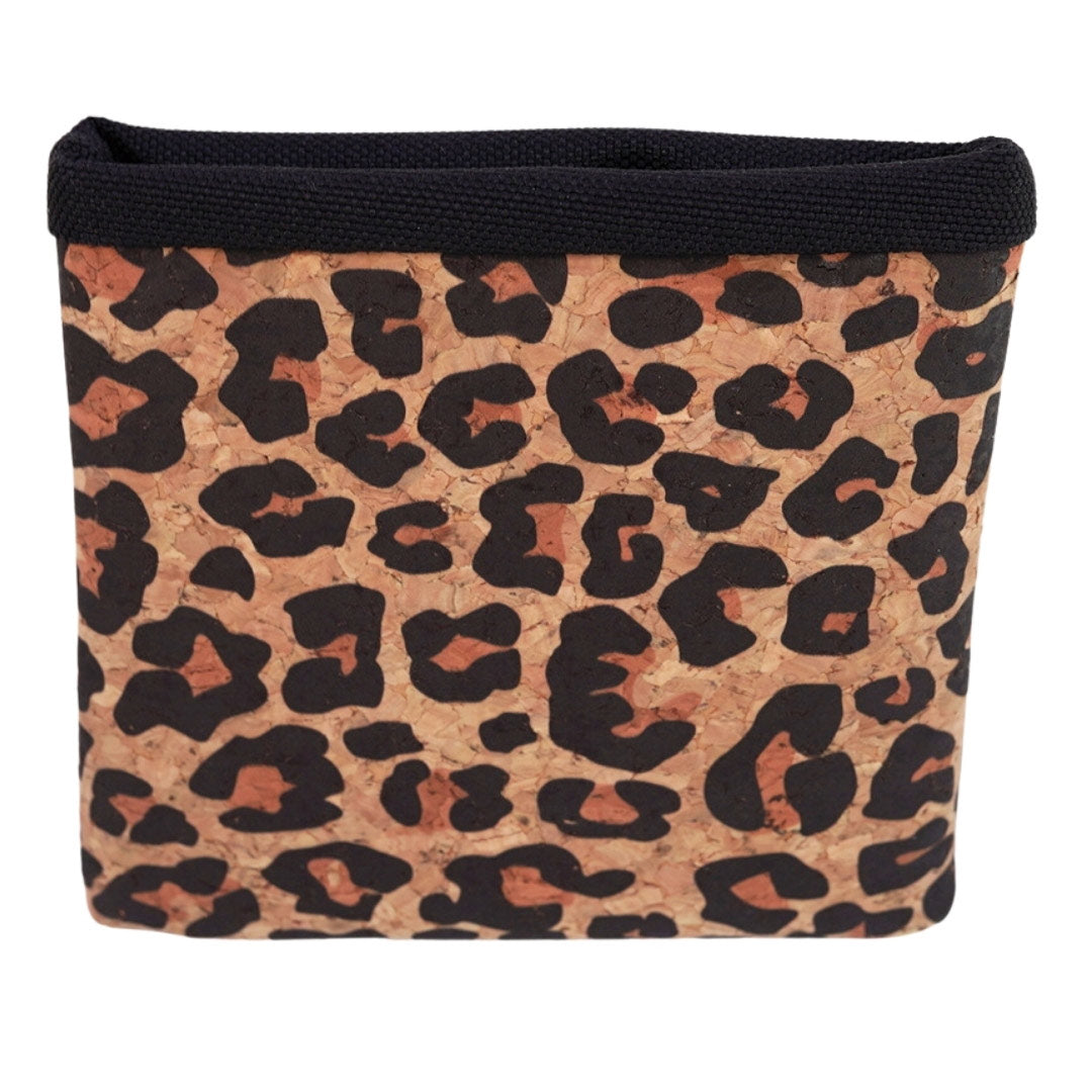 Leckerli Einstecktasche aus Korkleder (vegan) Leopardenmuster